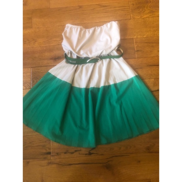 Green/Tan Color block, Strapless, Above Knee Dress - Picture 4 of 4